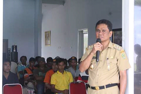 Suardi Saleh Silaturahmi dengan Pasukan Kuning Kab. Barru