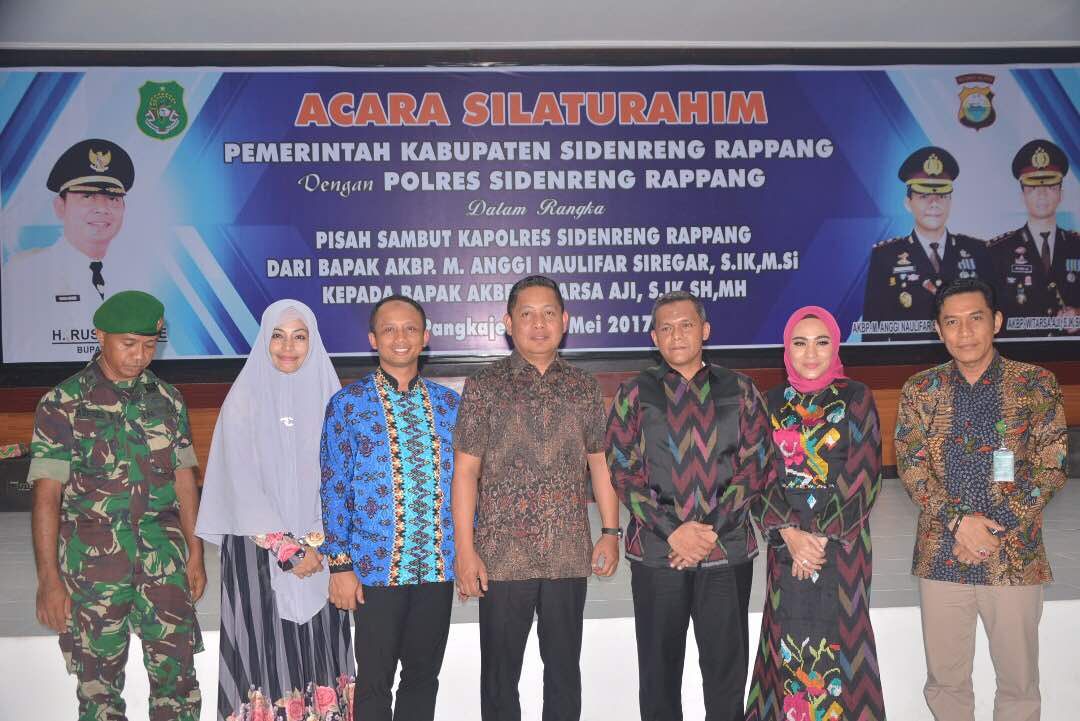 Suasana Haru Warnai Lepas Sambut Kapolres Sidrap