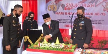 Upacara Hari Bhayangkara ke-75 di Sidrap dengan Suasana Mako Baru