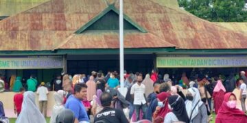 Ribuan Warga Datangi Makodim 1404 Pinrang