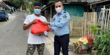 Ringankan Beban Warga Terdampak Covid-19, Kanim Parepare Salurkan Bantuan