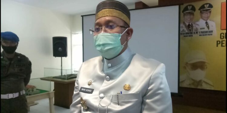 Begini Cara Sekda Parepare Iwan Asaad Hadapi Demonstran, Terima Pengunjuk Rasa dan Ajak Berdiskusi