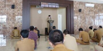 Puasa Pertama, Wali Kota Parepare Beri Kultum di Masjid Binalipu