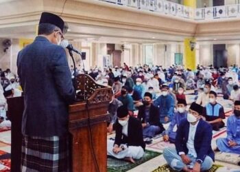 Salat Id di Masjid Agung, Wali Kota Parepare Ingatkan Jamaah Patuhi Prokes