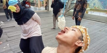 Rayakan Hari Kemerdekaan, Pegawai Vila Bambapuang Enrekang Punya Cara Unik