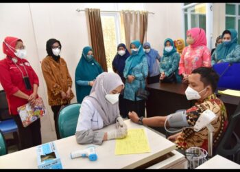 Plt Ketua PKK Sulsel Tinjau Pelaksanaan Vaksinasi Covid-19 Bagi Ibu Hamil