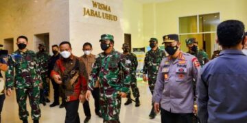 PLT Gubernur Sulsel Dampingi Panglima TNI dan Kapolri Tinjau Asrama Haji Sudiang
