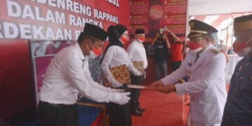 Didampingi Karutan, Bupati Sidrap Serahkan Remisi 210 Napi