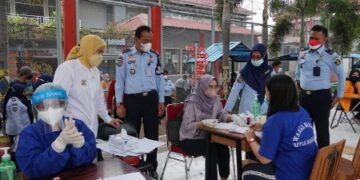 Libatkan 70 Vaksinator, 800 WBP Rutan Makassar Divaksin