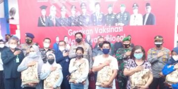 Wakapolda Sulsel dan Dandim 1405 Parepare Pimpin Pelaksanaan Vaksin Merdeka di Kampus UMPAR