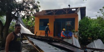 Dua Rumah Tersapu Angin Kencang di Pinrang