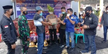 Sosper di Pitu Riawa, Syaharuddin Alrief Fasilitasi Bantuan 18000 Bibit Durian di Betao Riase