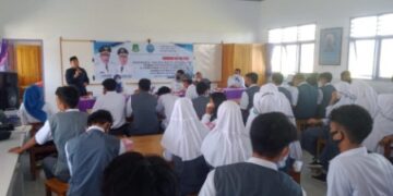 Ketua Fraksi Demokrat Sidrap Sosialisasi Bahaya Narkoba di SMAN II Watang Pulu