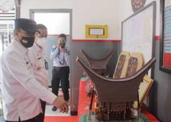 Miniatur Tongkonan karya WBP Rutan Makale