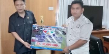 APERSI Sulsel Serahkan Bantuan Rp.30 Juta Untuk Korban Banjir dan Longsor di Walmas