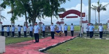 Kenang Jasa Pahlawan, Jajaran Rutan Sidrap Ziarah dan Tabur Bunga di TMP Mario