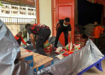 Angin Puting Beliung Terjang 5 Desa di Bone, BPBD Provinsi Bergerak Cepat Salurkan Bantuan