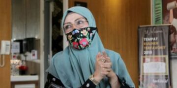 Sekretaris Dinas Pendidikan Kota Makassar, Amalia Malik