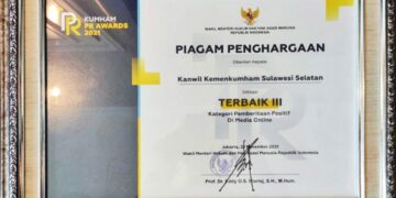 Terbaik Ketiga, Kanwil Kumham Sulsel Raih Penghargaan Kehumasan