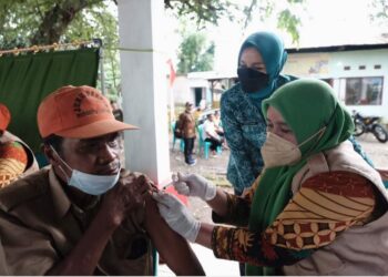 Lewat Grebek Vaksin, Ketua Tim PKK Kabupaten Gowa Ingatkan Kesadaran Vaksinasi