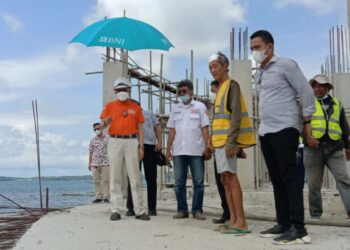Wali Kota Parepare Tinjau Pembangunan Masjid Terapung BJ Habibie, Progres 85 Persen