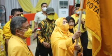 Erna Rasyid Taufan Tak Kuasa Menahan Air Mata Saat Terpilih Ketua Golkar Parepare