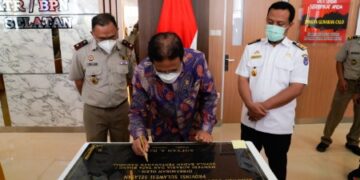 Plt Gubernur Sulsel Dampingi Menteri ATR Resmikan Gedung dan Masjid Kanwil BPN