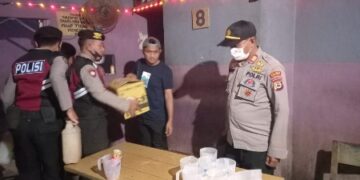 Polres Parepare Bubarkan Pesta Miras di Cafe, Puluhan Liter Ballo Disita