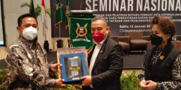 Pengda Parepare Gelar Seminar, Ketua Pengwil INI Sulsel Singgung Kasus Pinjol