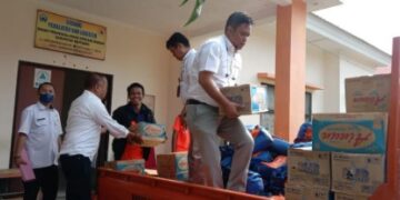 Belasan Rumah di Bantaeng Terdampak Puting Beliung, Plt Gubernur Kirim Bantuan