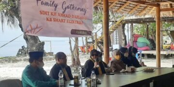 Bersama Kakan Kemenag Sidrap, Erna Rasyid Taufan Berbagi Ilmu Alquran di Akhir Pekan