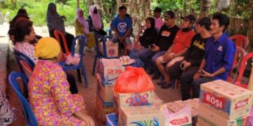 Selain Bawa Sembako, Samsu Marlin Bawa Alat Salat Untuk Korban Kebakaran di Wanio