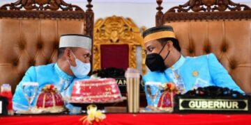 HUT Takalar ke 62, Plt Gubernur Sulsel Bawa Bantuan Keuangan untuk Tanggulangi Abrasi Pantai