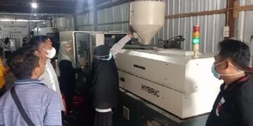 Ingin Ciptakan Lapangan Kerja, Warga Sidrap Ini Usaha Daur Ulang Plastik, Kini Punya 14 Karyawan