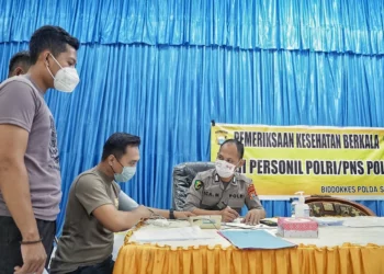 Personel Polres Parepare Lakukan Pemeriksaan Kesehatan Berkala