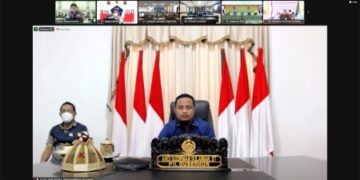 Ikuti Rapat Evaluasi PPKM Luar Pulau Jawa-Bali, PLT Gubernur Sulsel Genjot Vaksinasi Lansia
