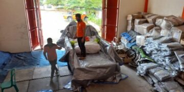 Barru Dilanda Banjir dan Abrasi, Andi Sudirman: Bantuan Telah Disalurkan ke Masyarakat