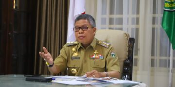 Taufan Pawe Beri Tips Hukum Bangun Pemerintahan Baik di Hari Jadi Fakutas Hukum Unhas