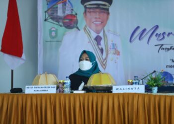 Erna Rasyid Taufan Dorong Perempuan Lebih Mandiri dan Tangguh