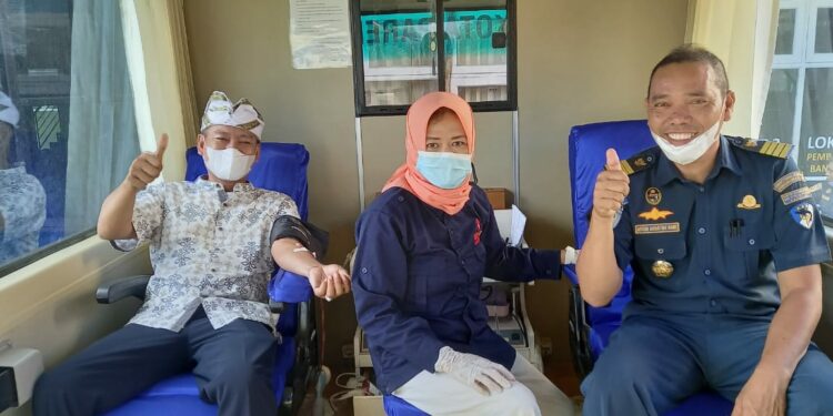 Rangkaian HUT KPLP Ke-49, KSOP Parepare Gelar Donor Darah