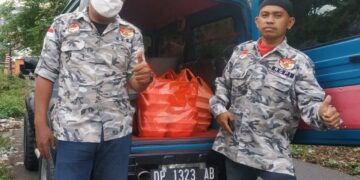 RGPI Parepare Bagikan Paket Berbuka, Sasar Kaum Duafa Hingga Pengguna Jalan