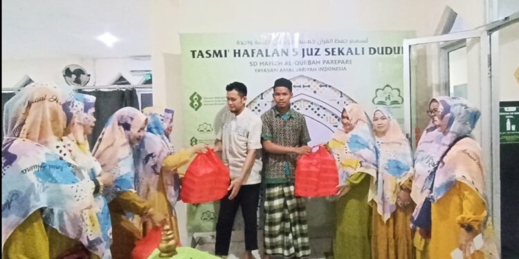 KP Asmaul Husna Keliling Parepare Bagikan 1030 Paket Sahur untuk Panti Asuhan dan Hafiz Quran