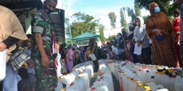 Bazar Minyak Goreng Bercurah di Kodim 1405 Parepare
