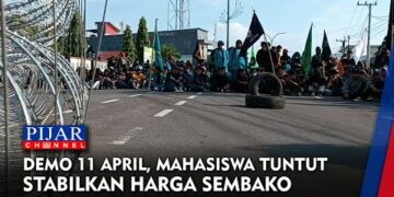 Ratusan Mahasiswa Aksi Di Depan Kantor DPRD Parepare