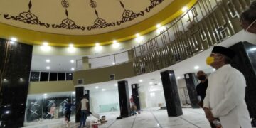 Usai Salat Tarawih, Wali Kota Parepare Sempatkan Pantau Masjid Terapung BJ Habibie
