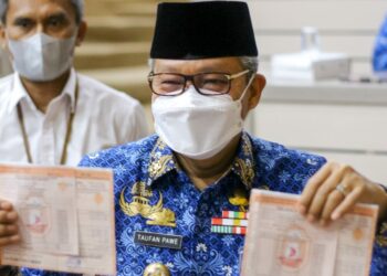 Wali Kota Parepare Jadi Pembayar Perdana PBB Tahun 2022 