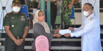 Di Makodim 1405, Wawali Parepare Salurkan BLT Migor untuk Usaha Warung dan PKL