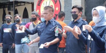 Polres Pinrang Berhasil Amankan 2 Bal Sabu dengan 3 Orang Tersangka