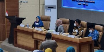 Erna Rasyid Taufan Tampil Cakap Jadi Host Dialog Interaktif LGBT