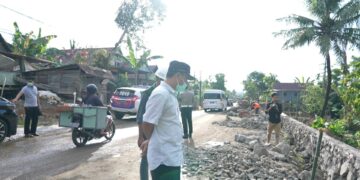 Gubernur Tinjau Pembangunan Jalan Poros Pekkae-Takkalalla Senilai Rp41,9 Miliar